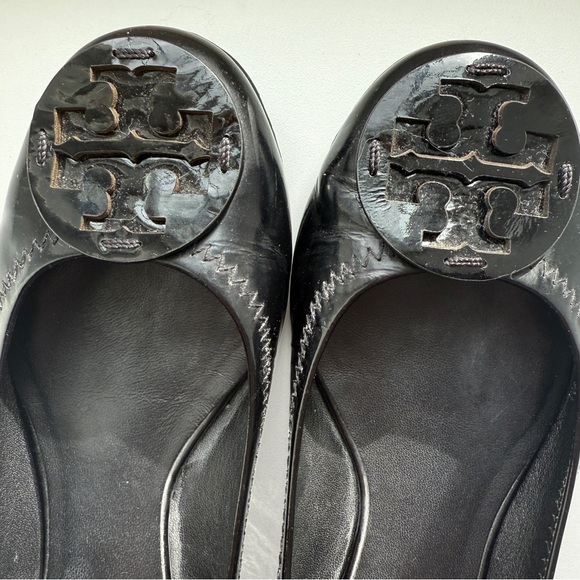 EUC Tory Burch Shoes | Tory Burch Patent Leather Flats | Color: BLACK | Size: 9 - Picture 5 of 10